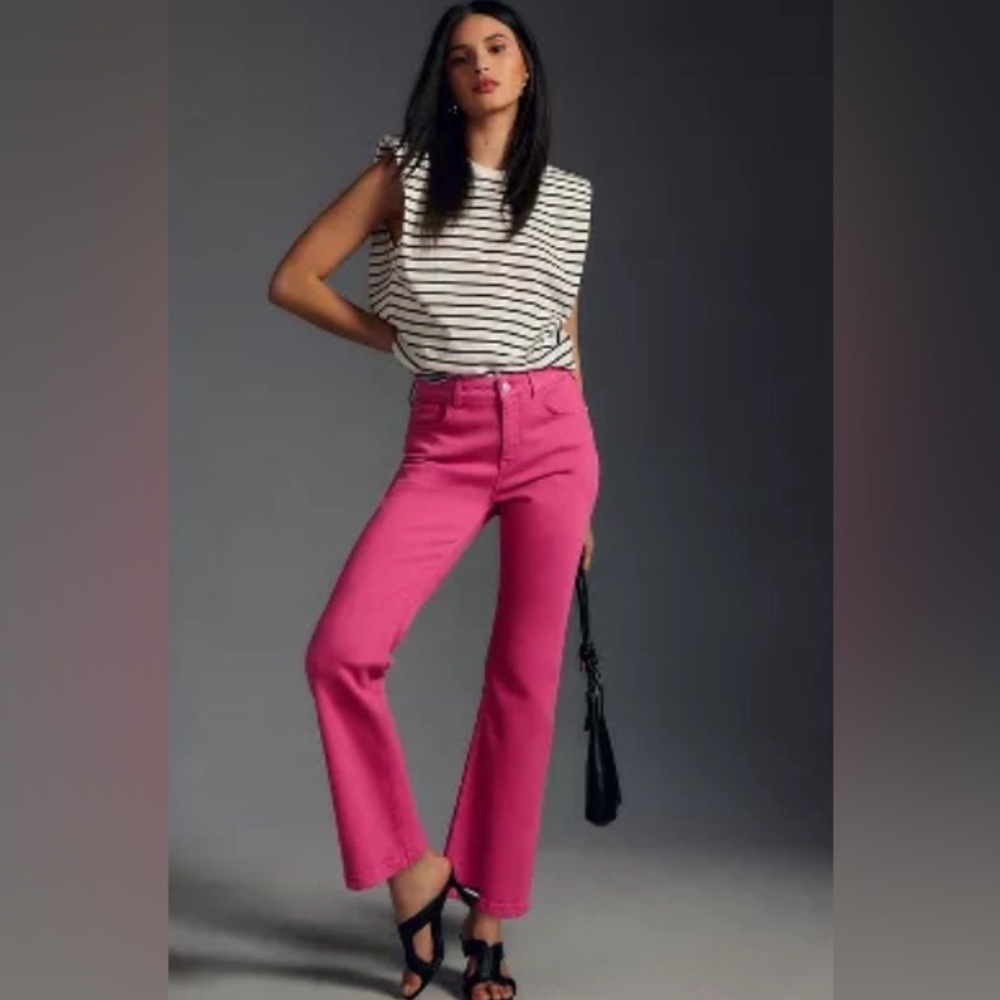 THE YAYA MID-RISE CROP FLARE JEANS BY PILCRO